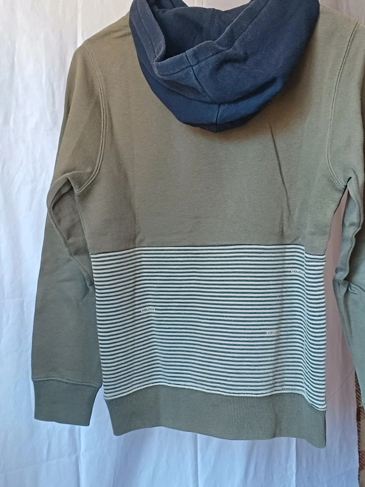Sudadera con capucha caqui de Volcom para niños de 8 años – photo 4